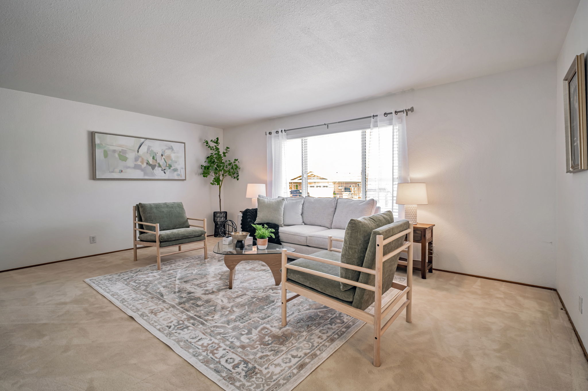 007_17824 Apricot Way
