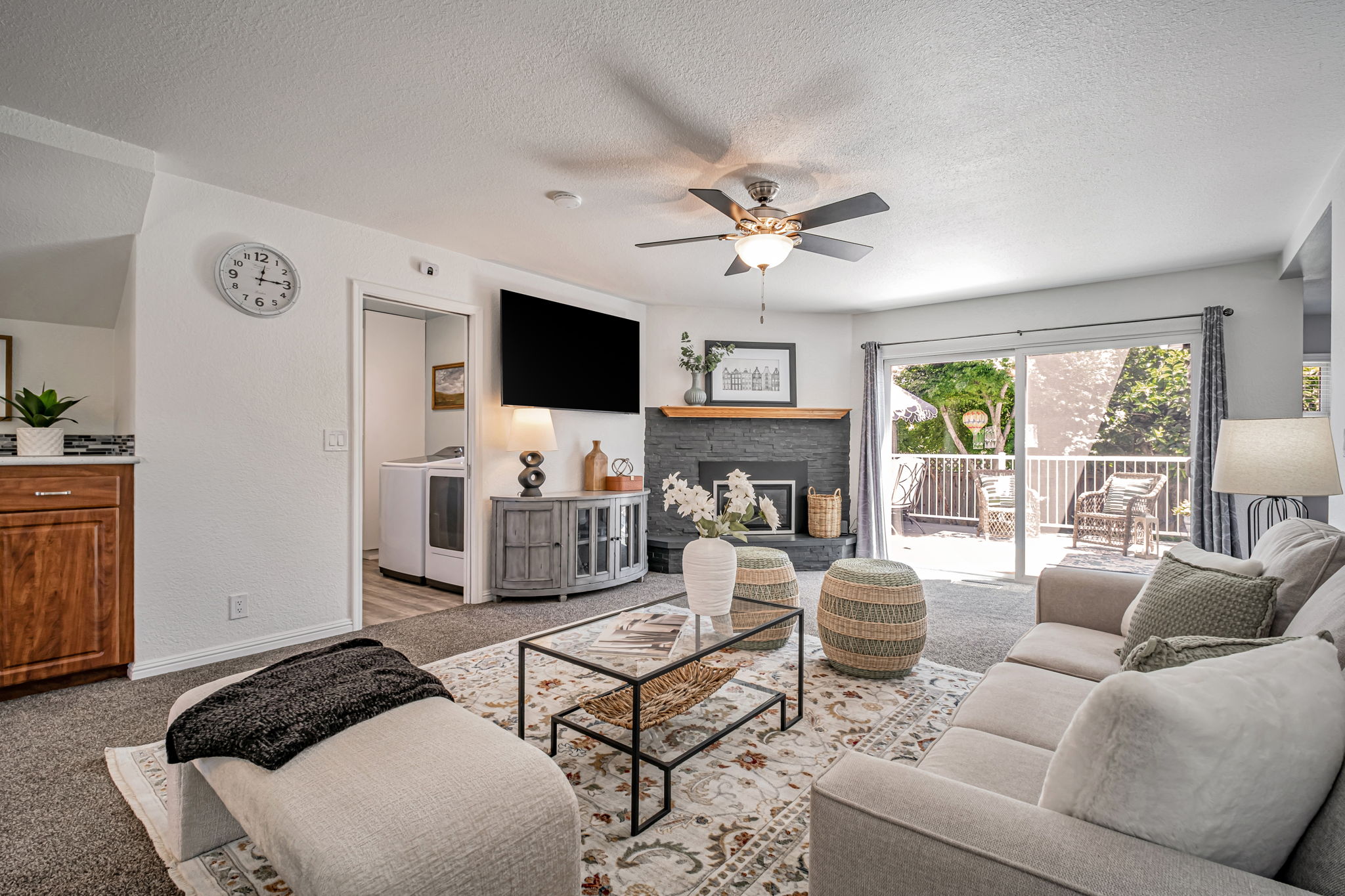 013_17824 Apricot Way