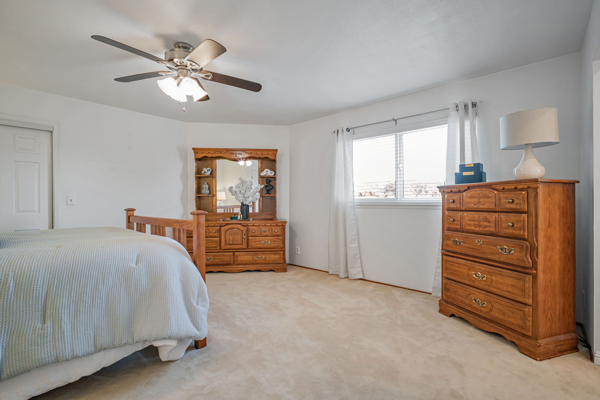 029_17824 Apricot Way