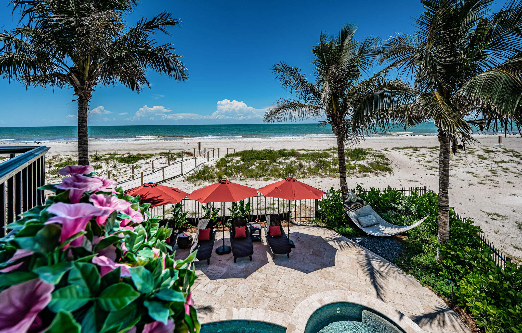Dining Room Balcony View1