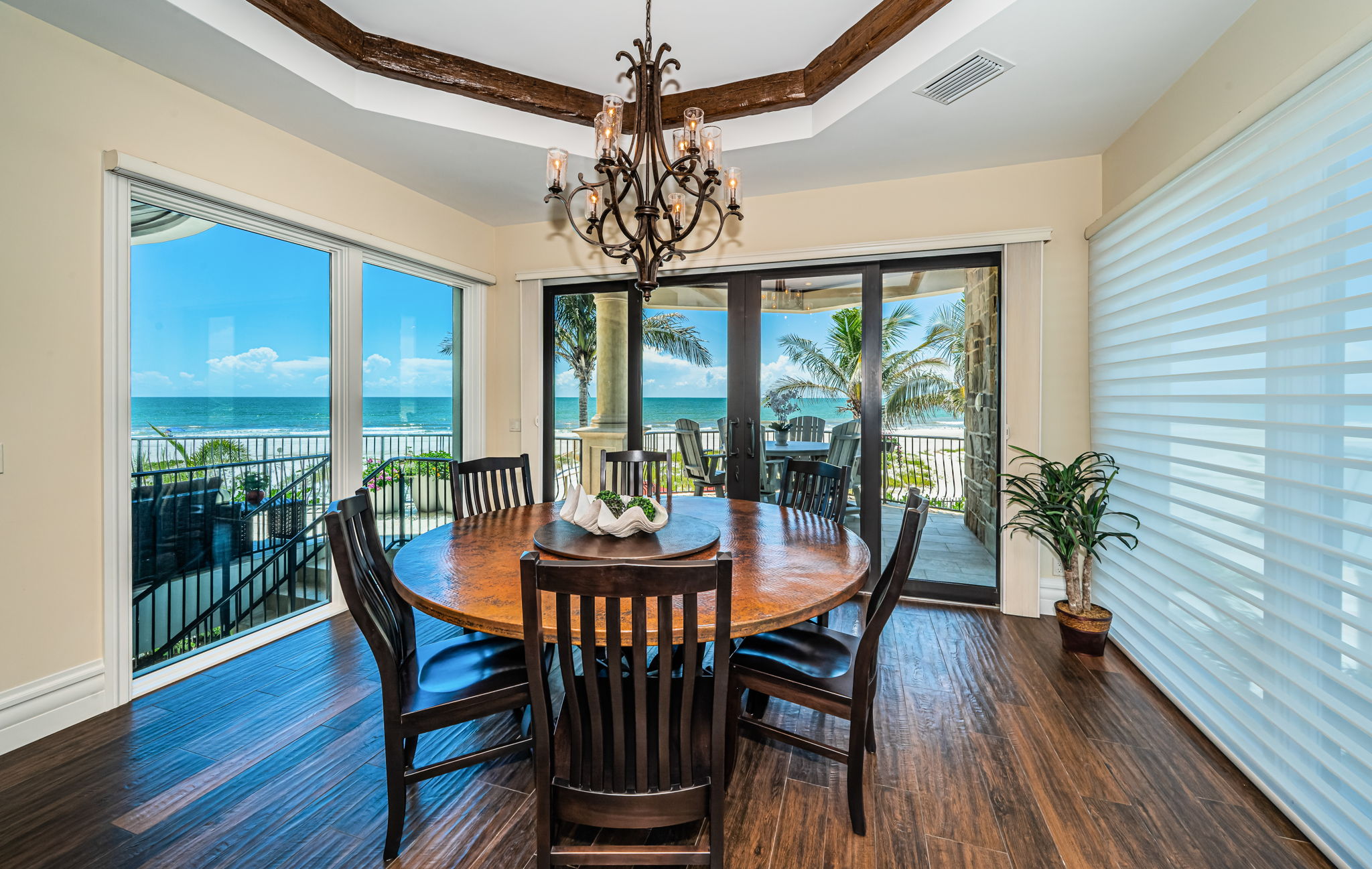 Dining Room3