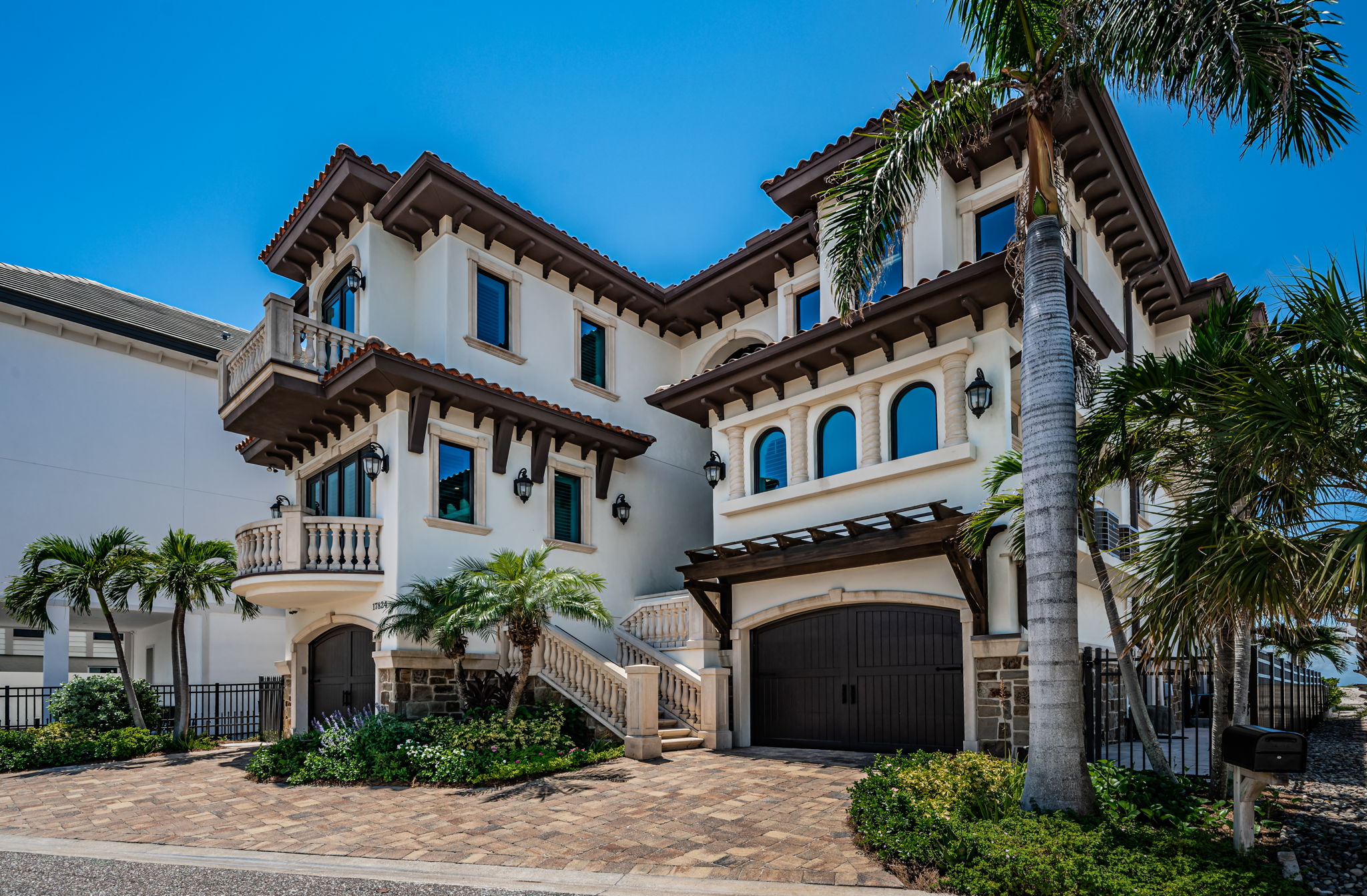 Front Exterior2