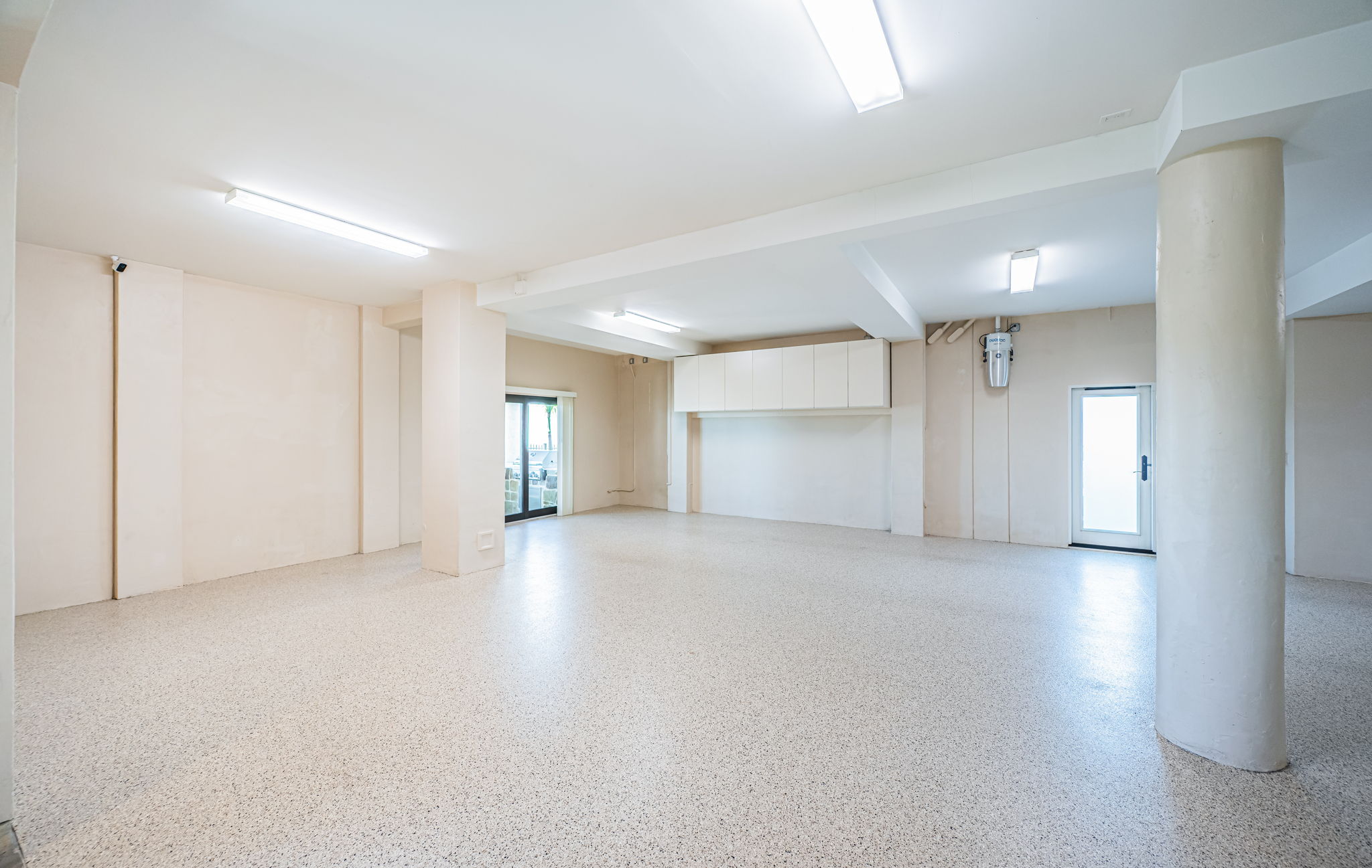 Garage1f