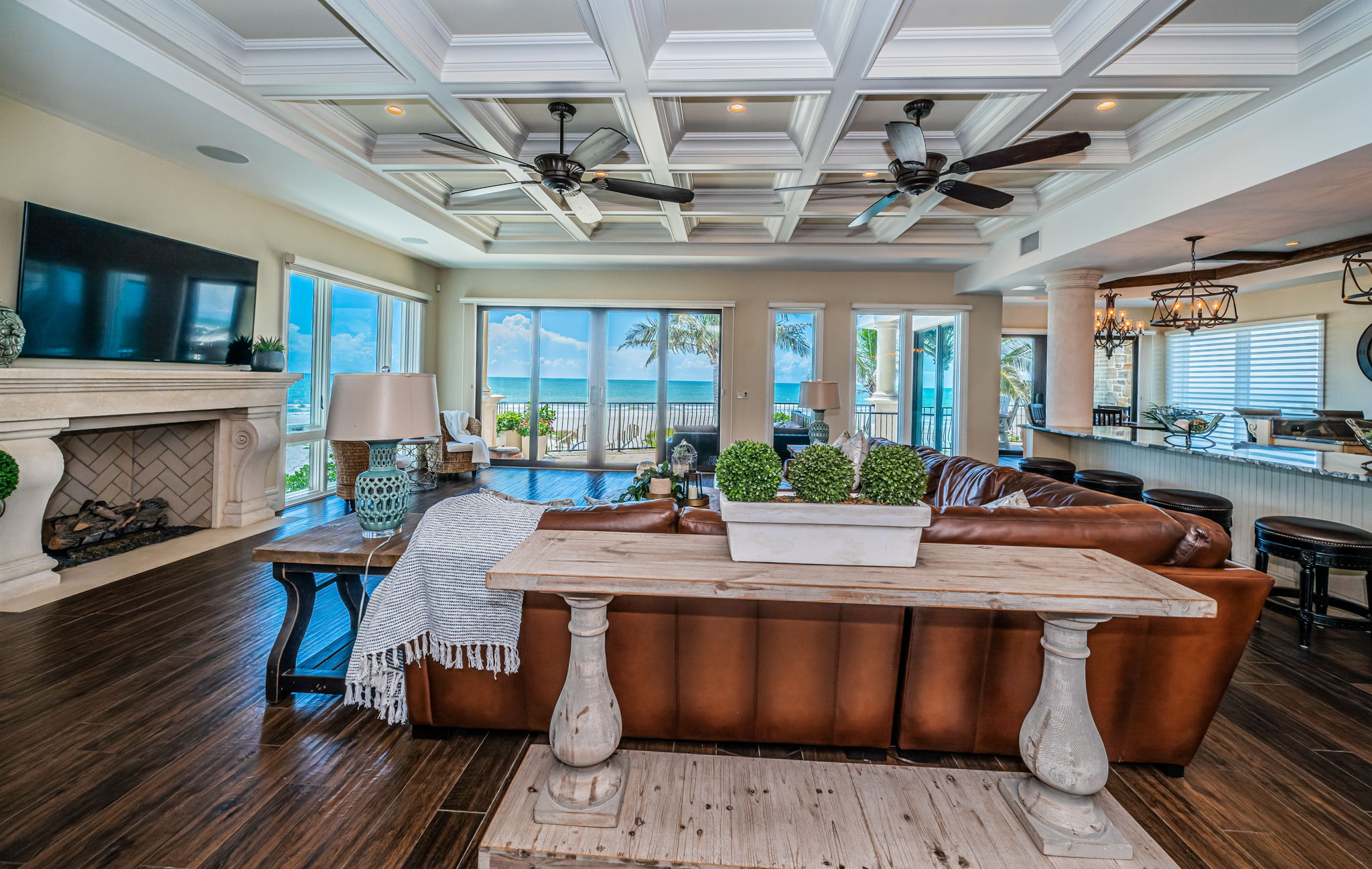 Living Room16