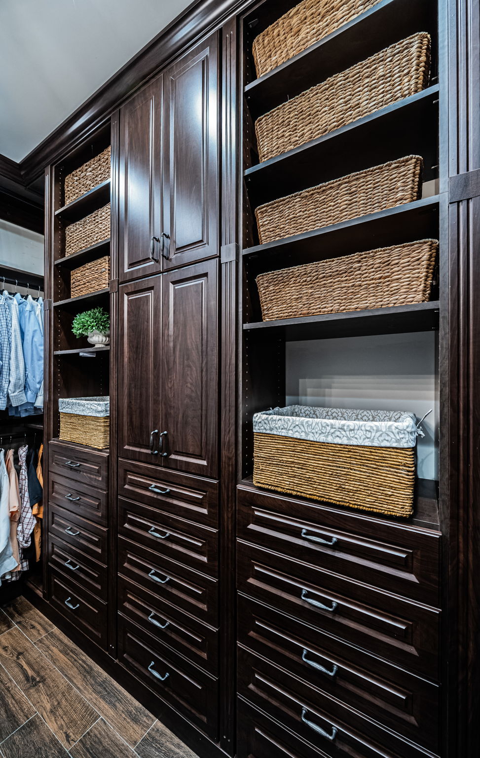 Upper Level Primary Bedroom Closet1f