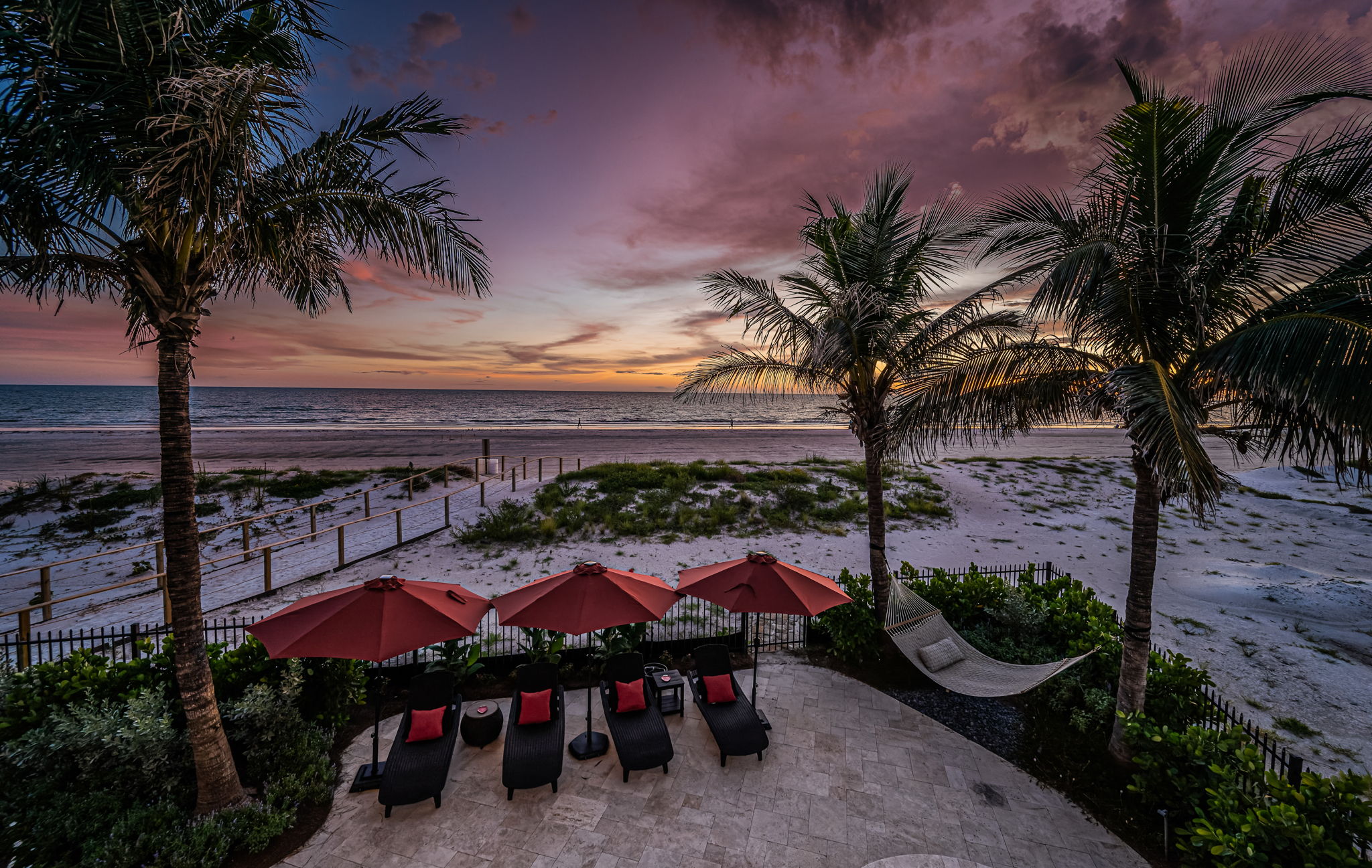 Dining Room Balcony Sunset32