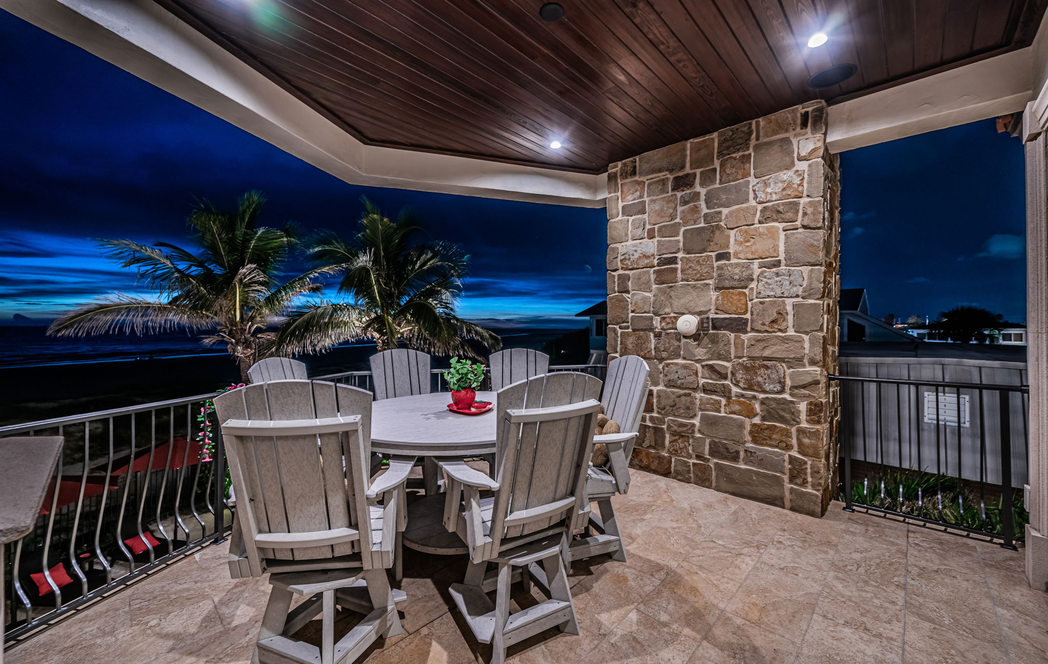 Dining Room Balcony60