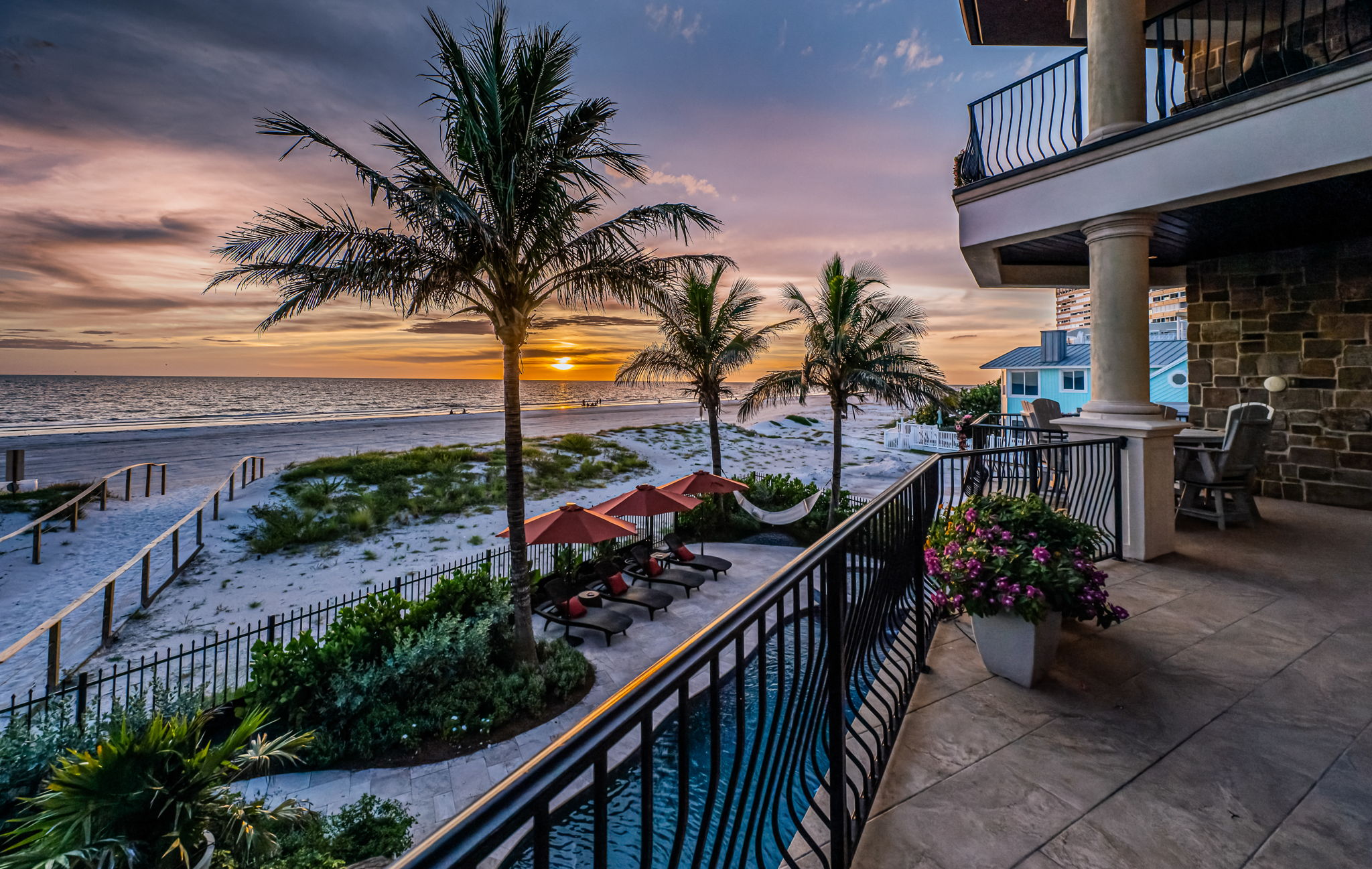 Living Room Balcony Sunset20