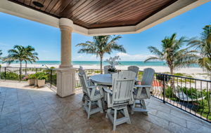 Dining Room Balcony2