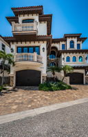 Front Exterior4