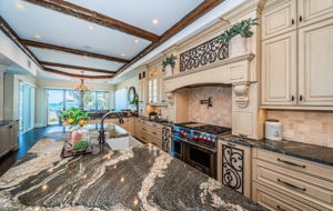 Kitchen11