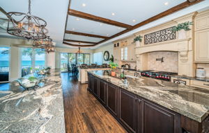 Kitchen18