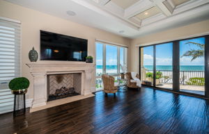 Living Room15
