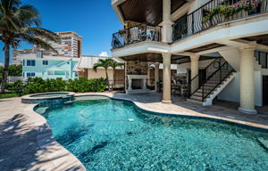Pool16