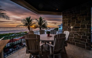Dining Room Balcony Sunset20
