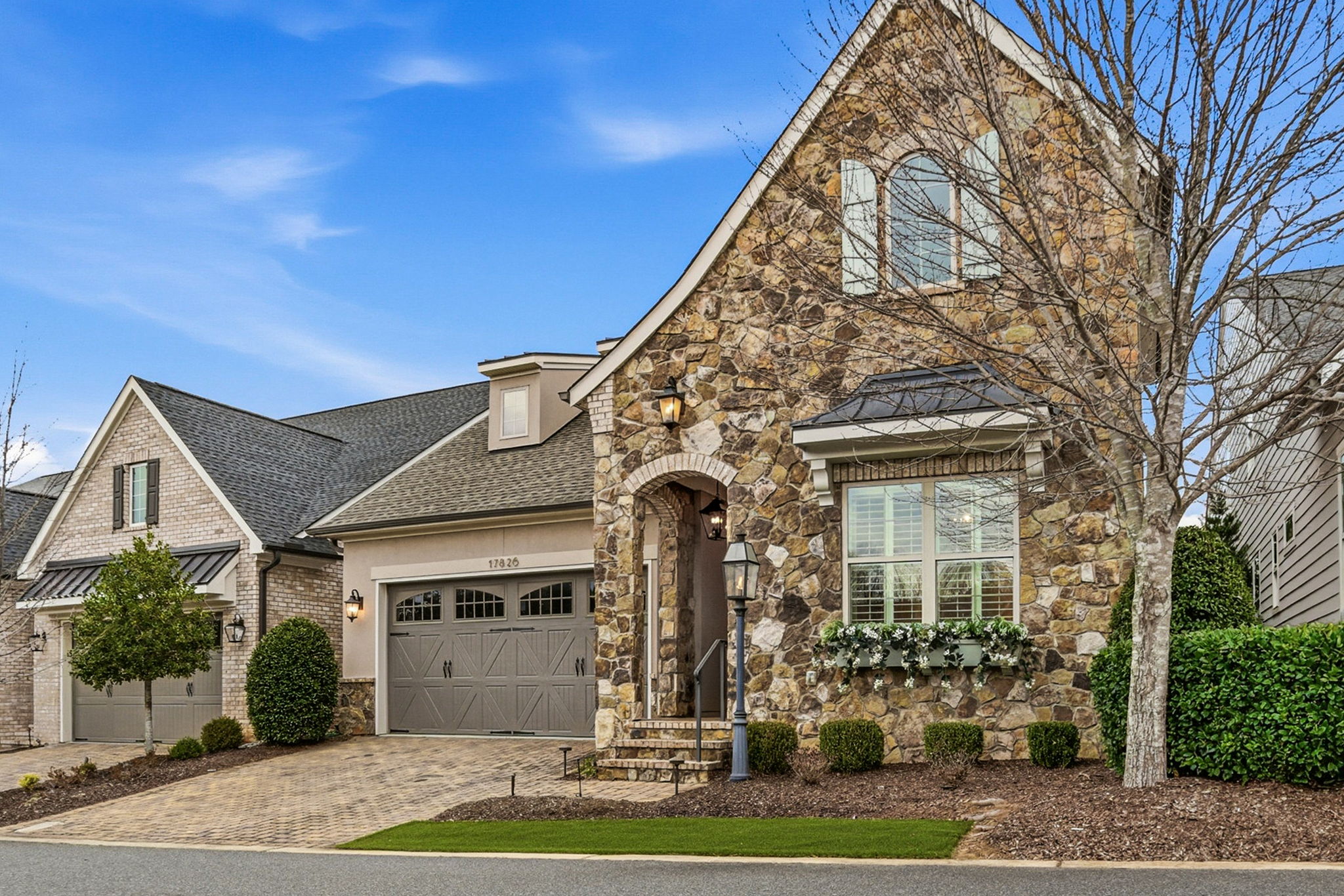 KP_17826 Jetton Green Loop-2