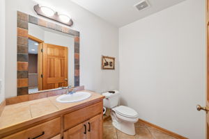 24_Interior