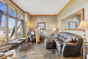 14_Interior