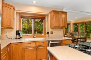 1783 Wayne St, Traverse City, MI 49684, USA Photo 33