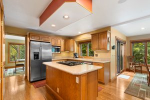 1783 Wayne St, Traverse City, MI 49684, USA Photo 14