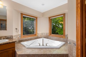 1783 Wayne St, Traverse City, MI 49684, USA Photo 25