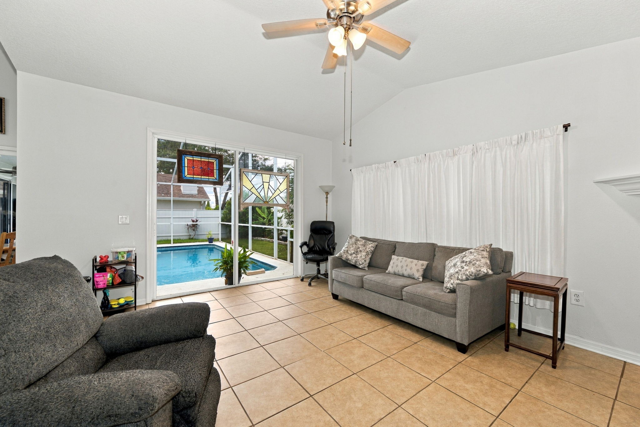 Family Room 4