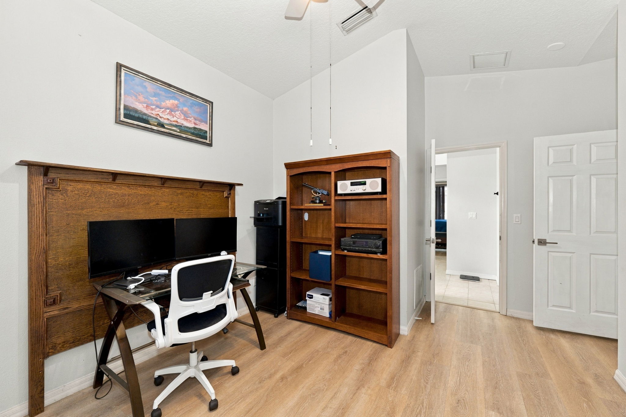Office 1b