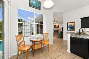 Kitchen Eat-In 2