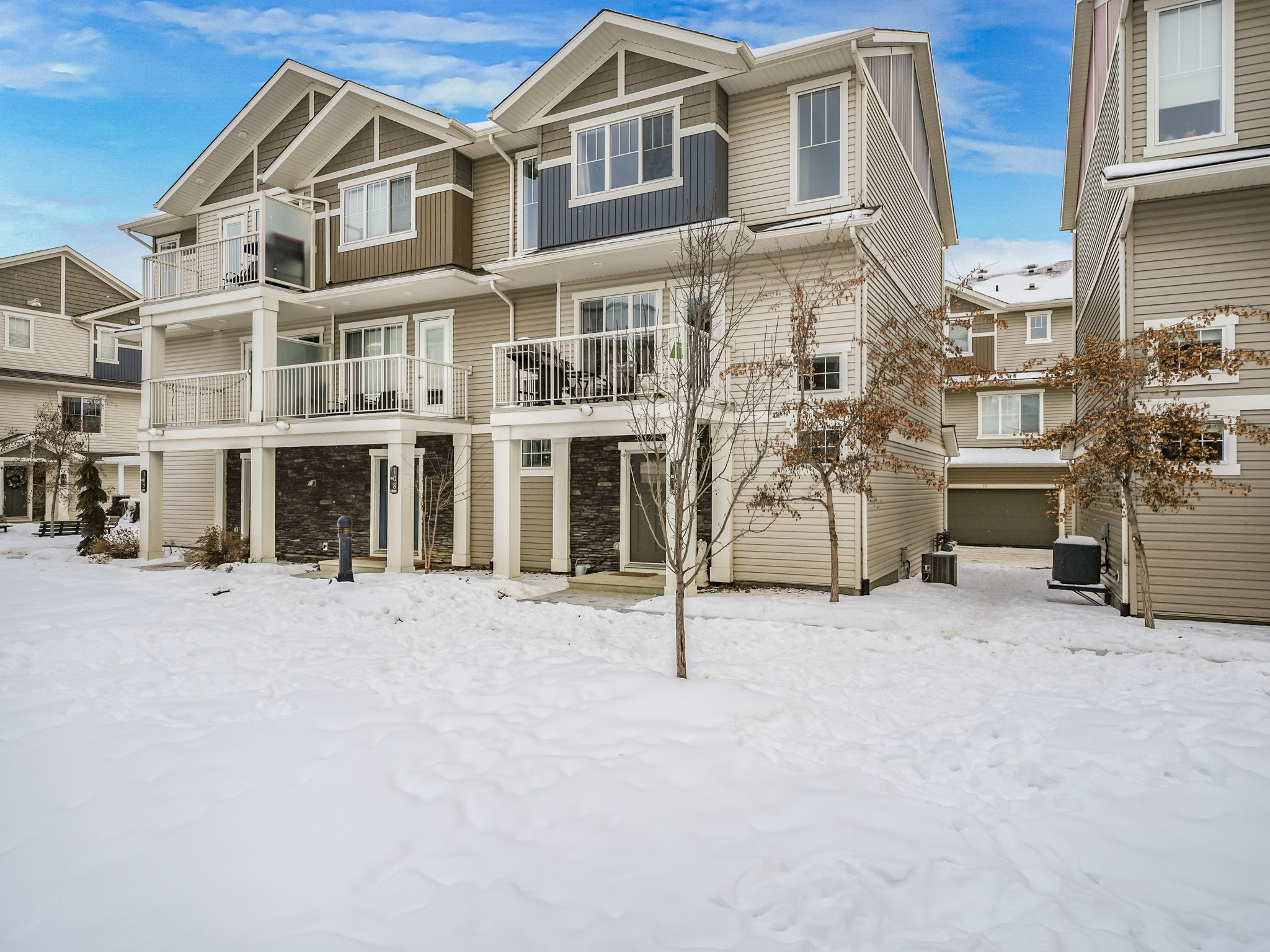 VX - Exterior Image - (2)