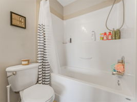 VX - Interior  Image - (24)