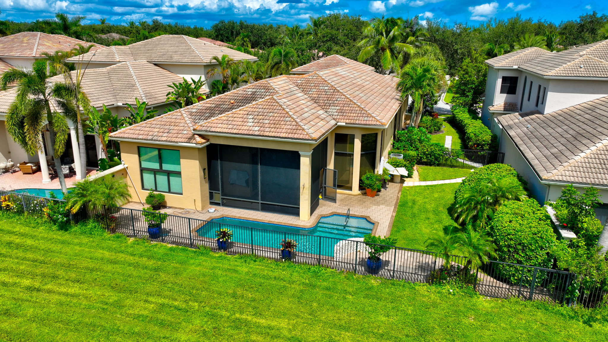  Photo 119