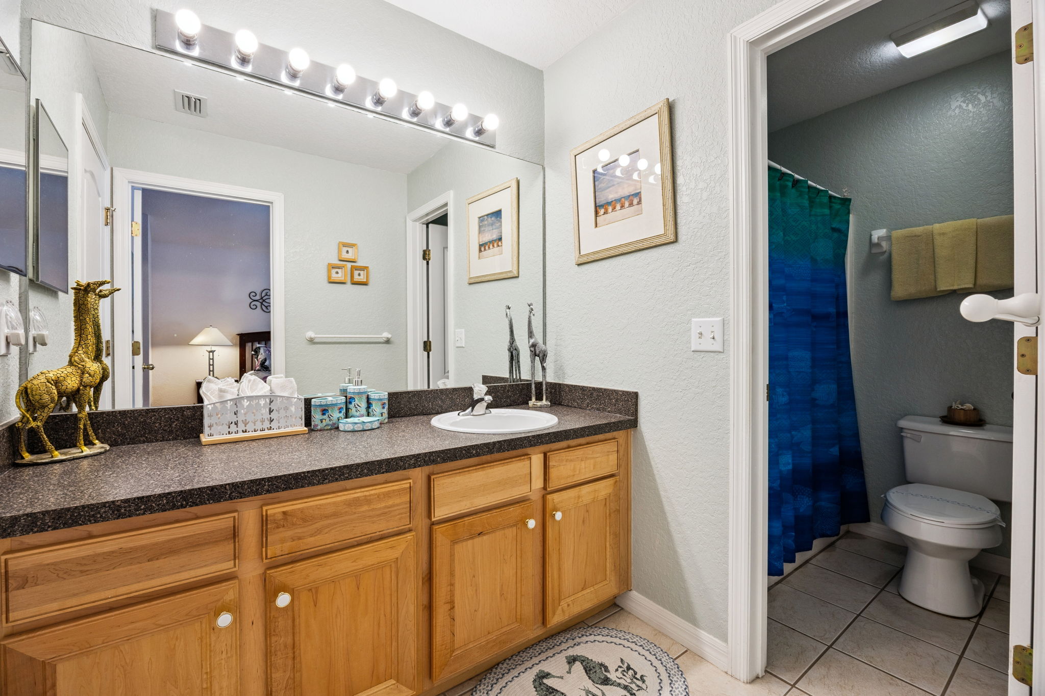  Photo 25