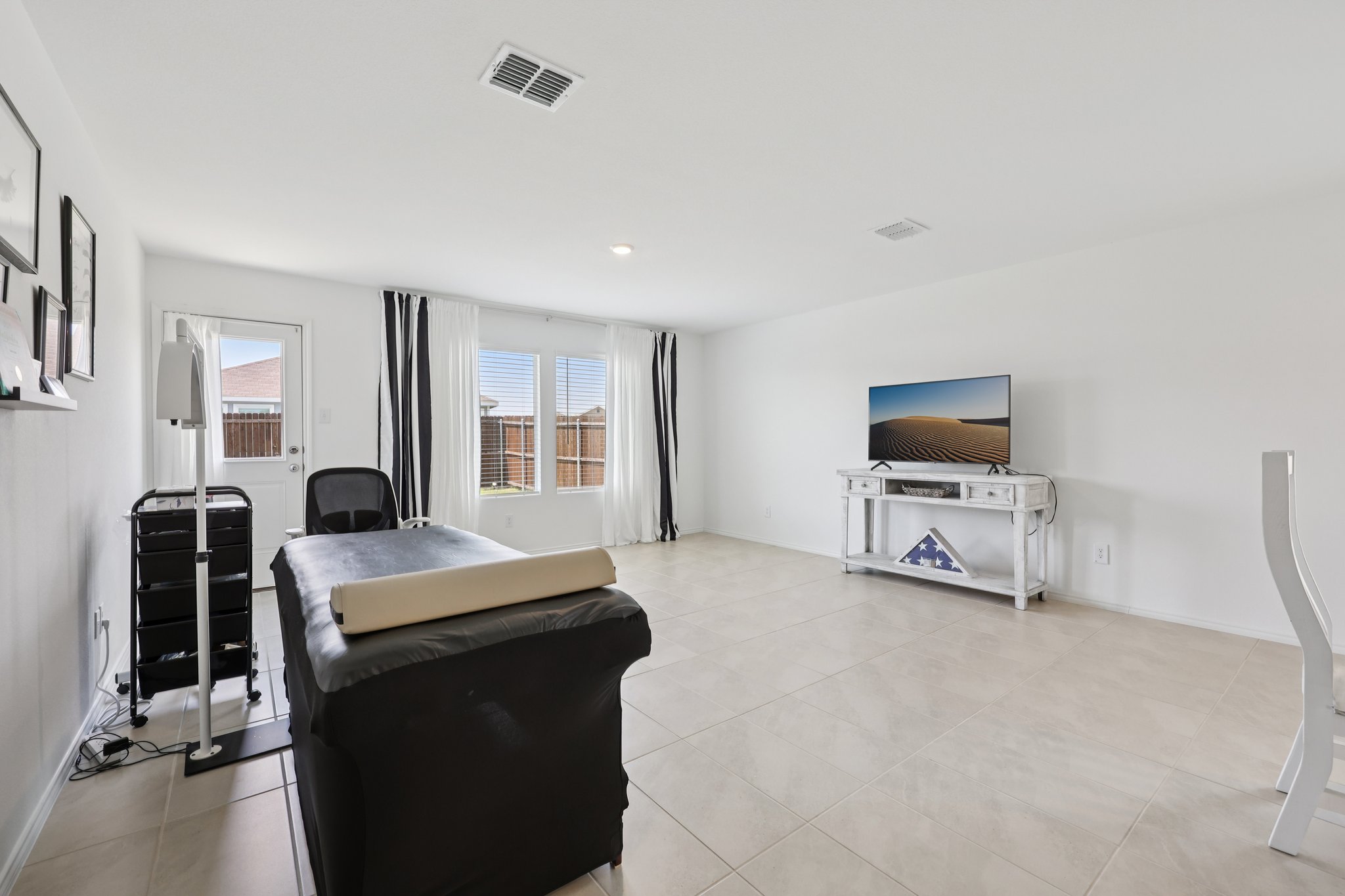 Courage Crk-S1008-005.jpg