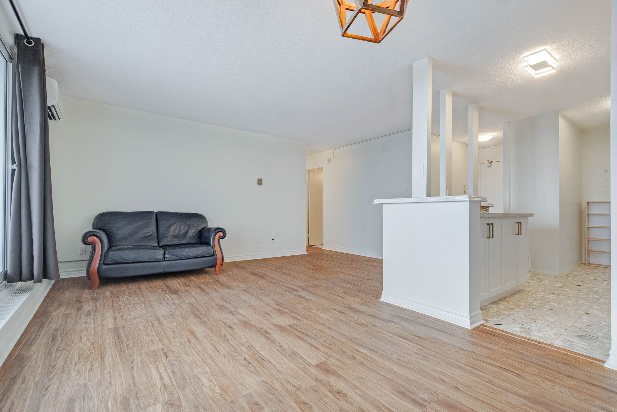 1785 Frobisher Ln, Ottawa, ON K1G 3T7, Canada Photo 6
