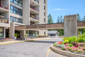 1785 Frobisher Ln, Ottawa, ON K1G 3T7, Canada Photo 0