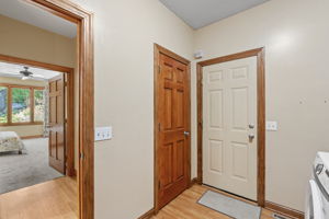  Photo 33