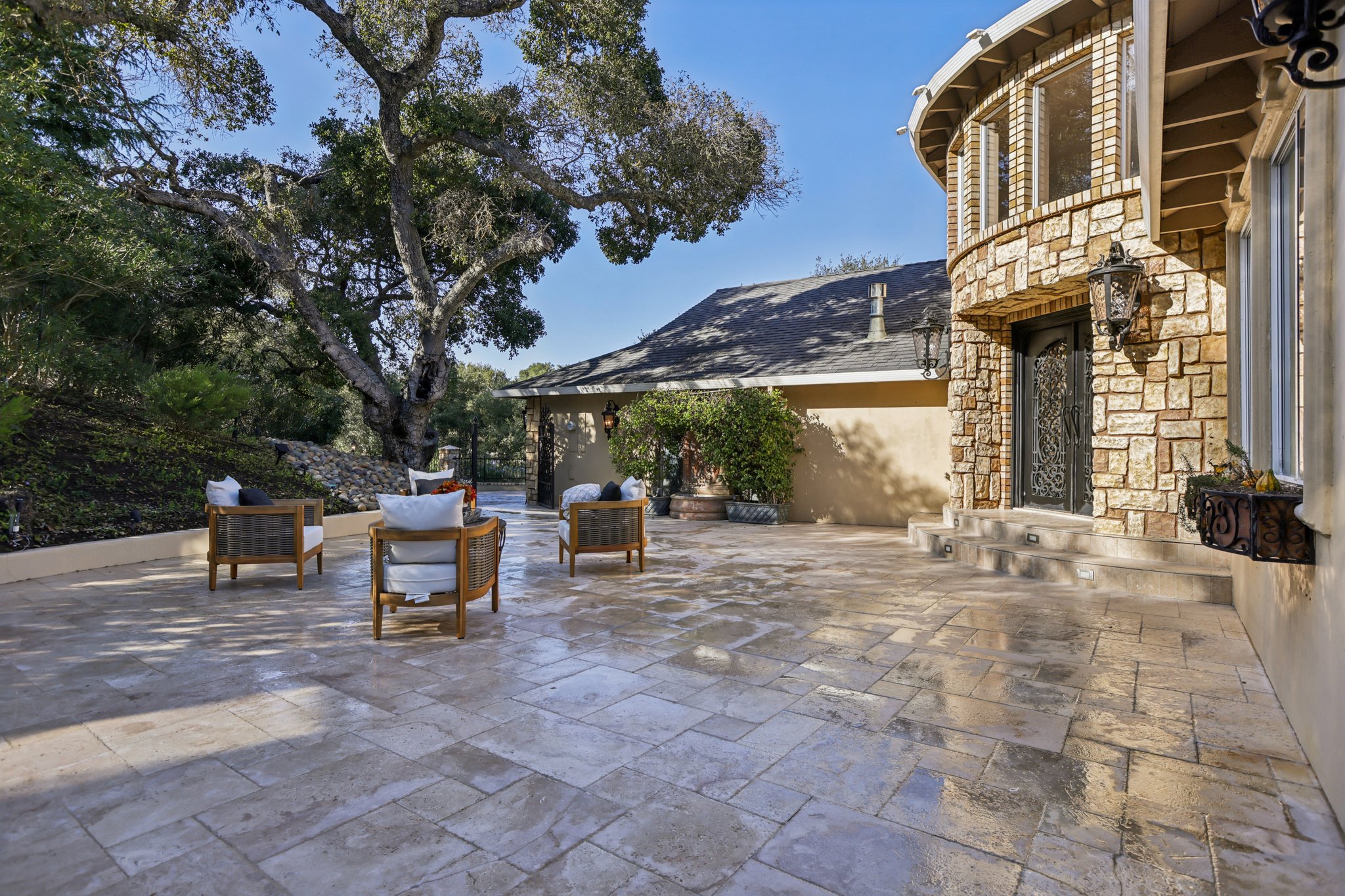 Holiday Dr-S0702-004.jpg