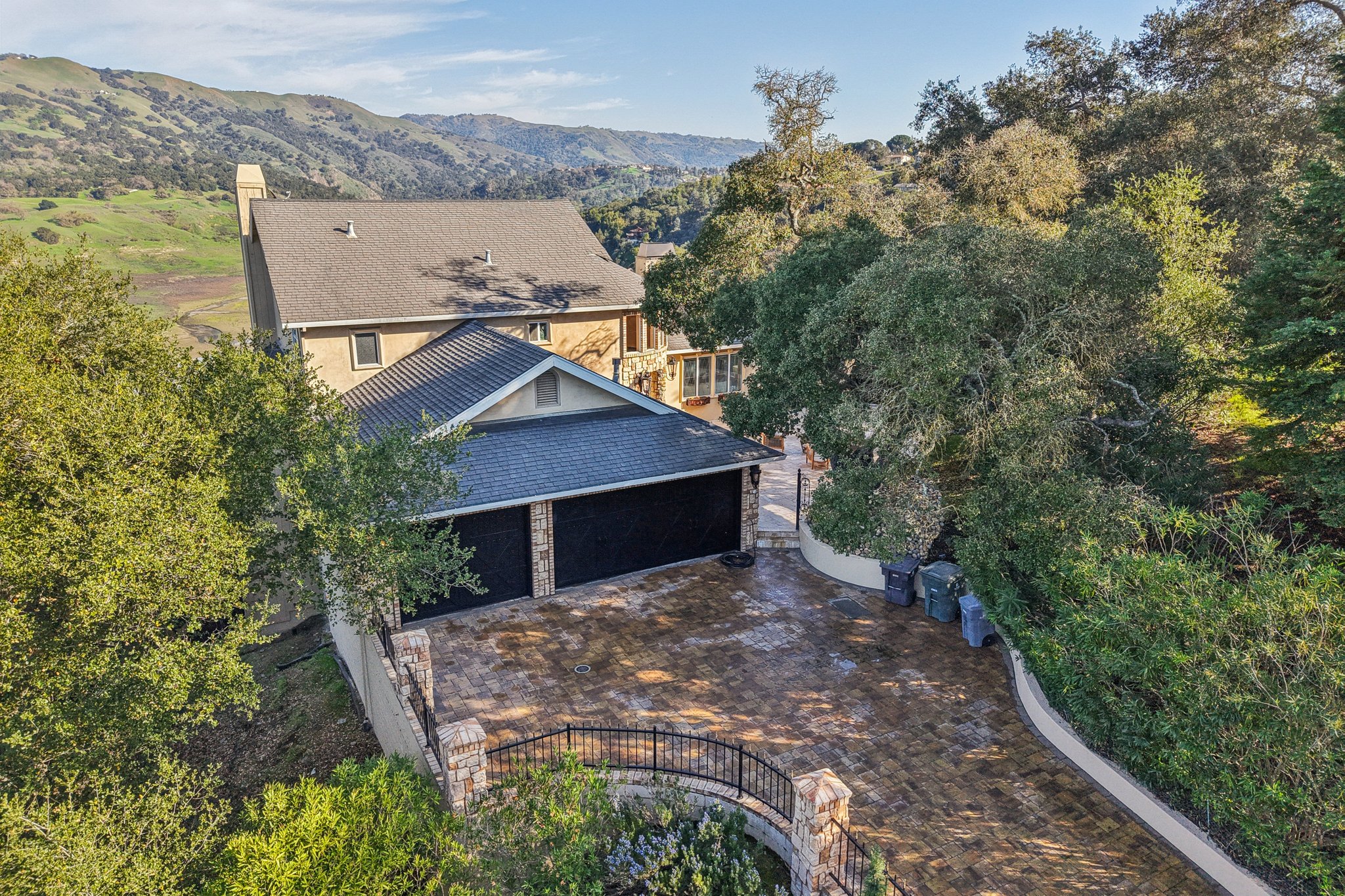 Holiday Dr-S0702-070.jpg