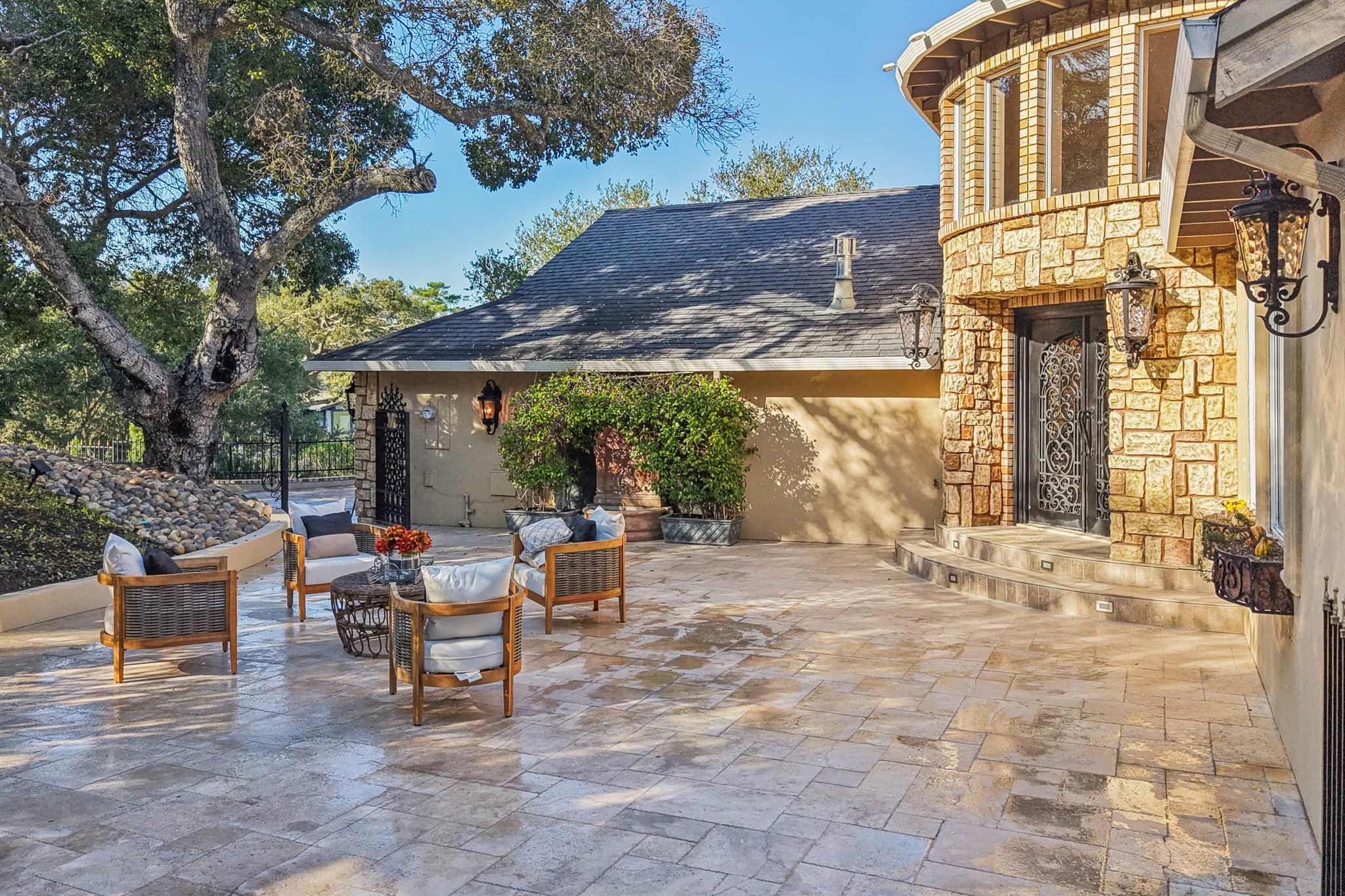 Holiday Dr-S0702-078.jpg