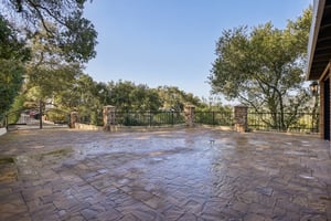 Holiday Dr-S0702-002.jpg