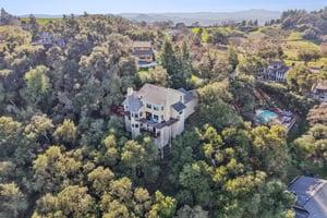 Holiday Dr-S0702-084.jpg