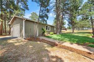 Detached Garage