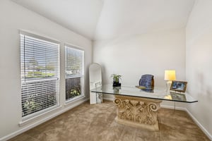 Hollow Glen Dr-S1205-019.jpg