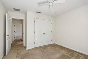 Hollow Glen Dr-S1205-036.jpg