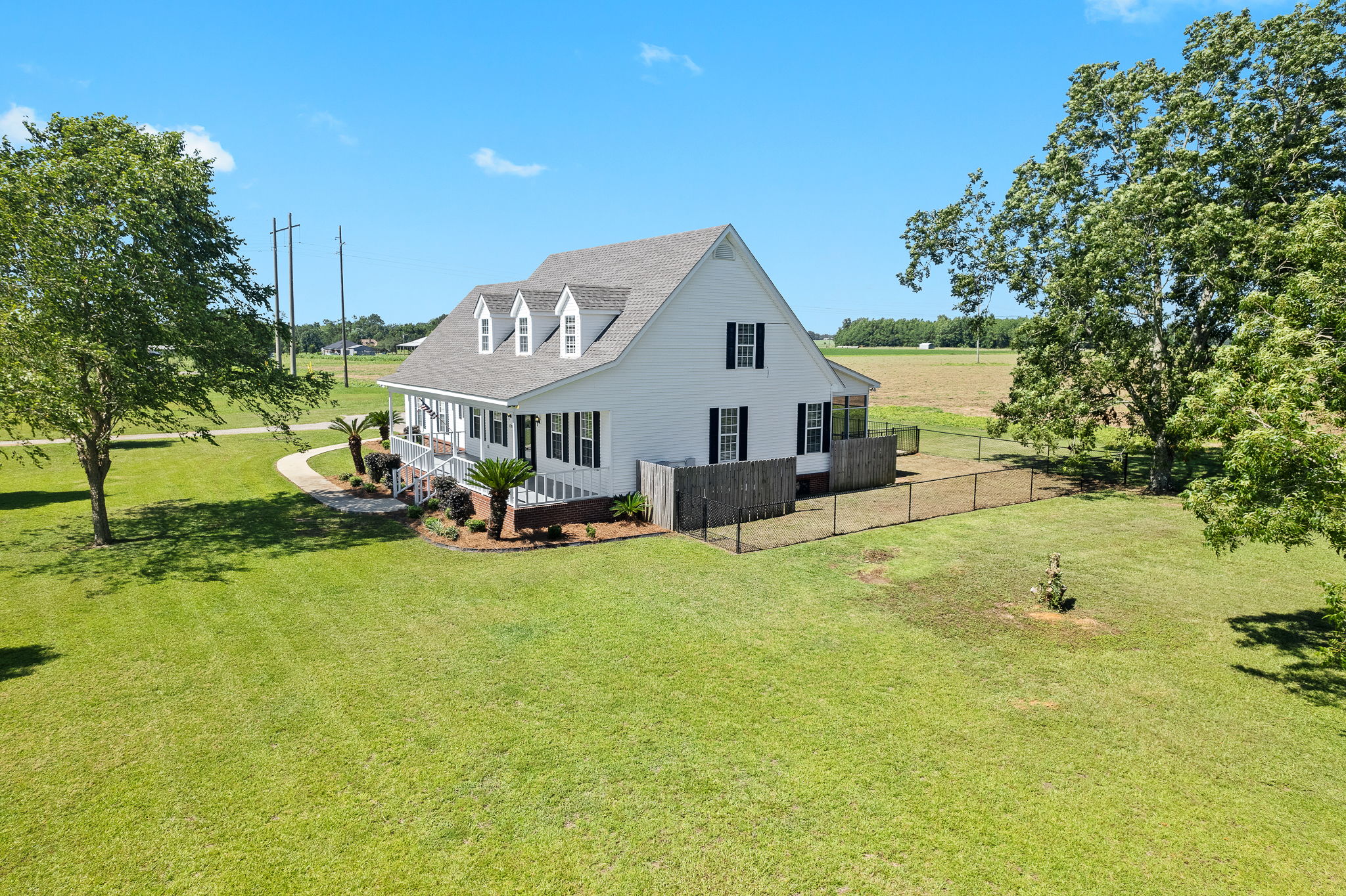  Photo 103