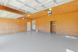  Photo 44
