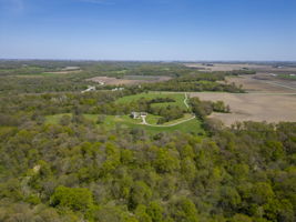  Photo 0