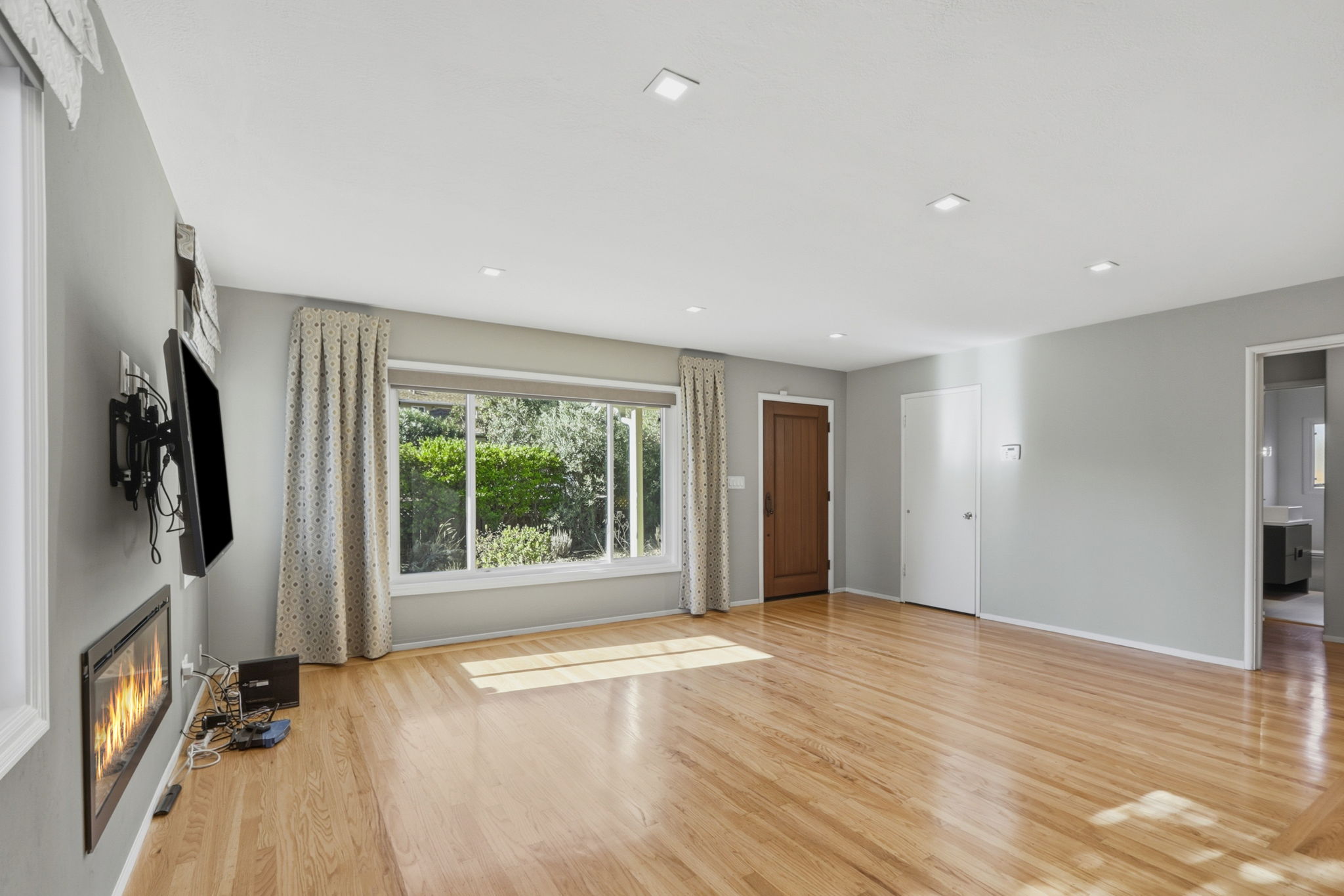011_F8_179 Giffin Rd