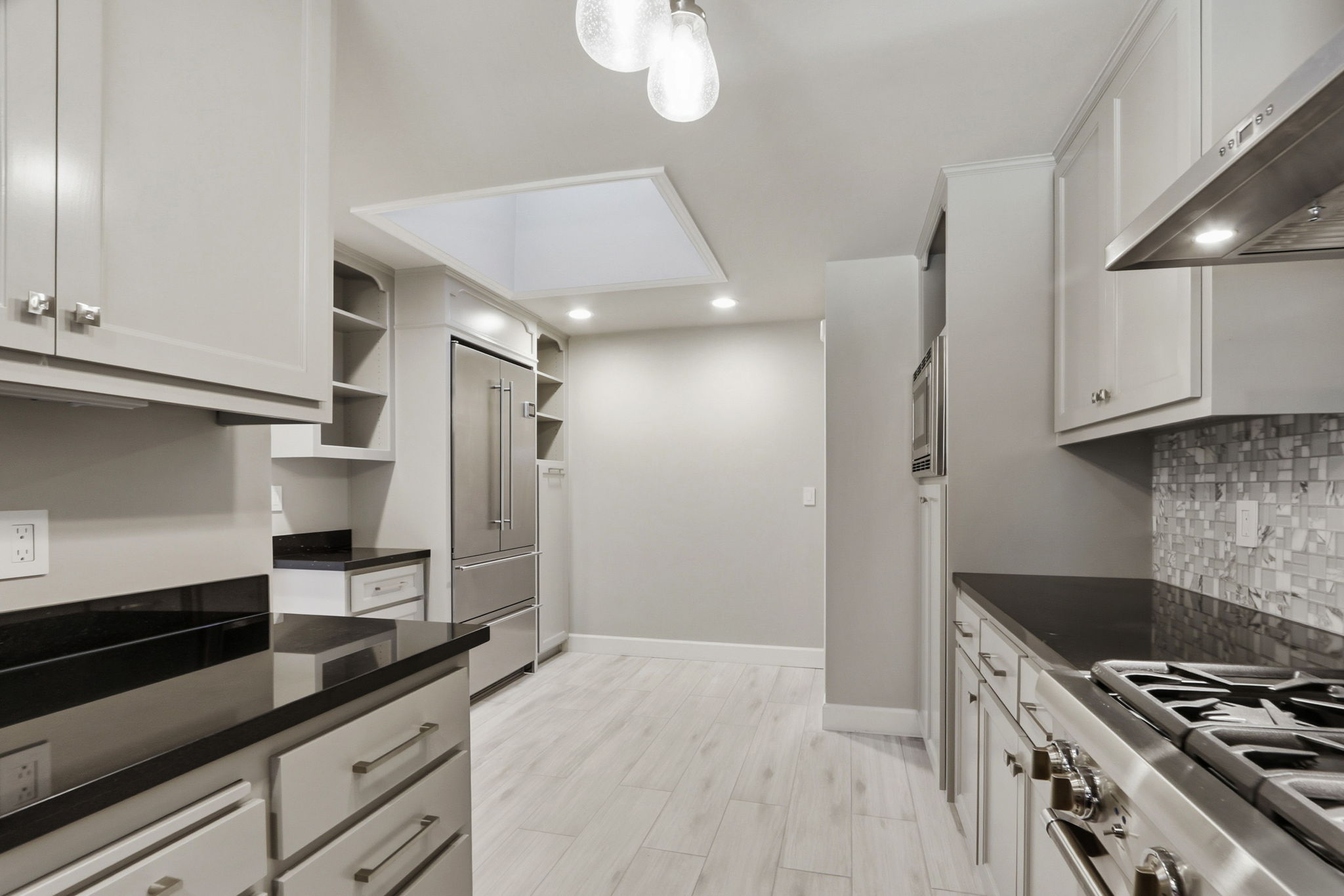 015_F8_179 Giffin Rd