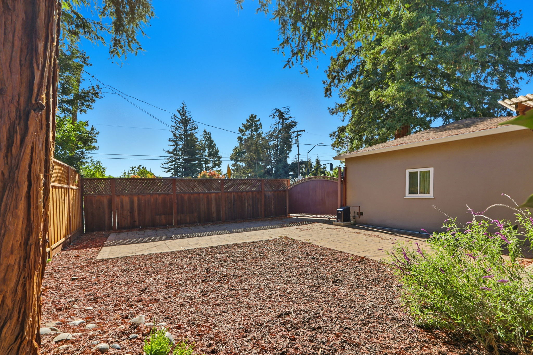 037_F8_179 Giffin Rd